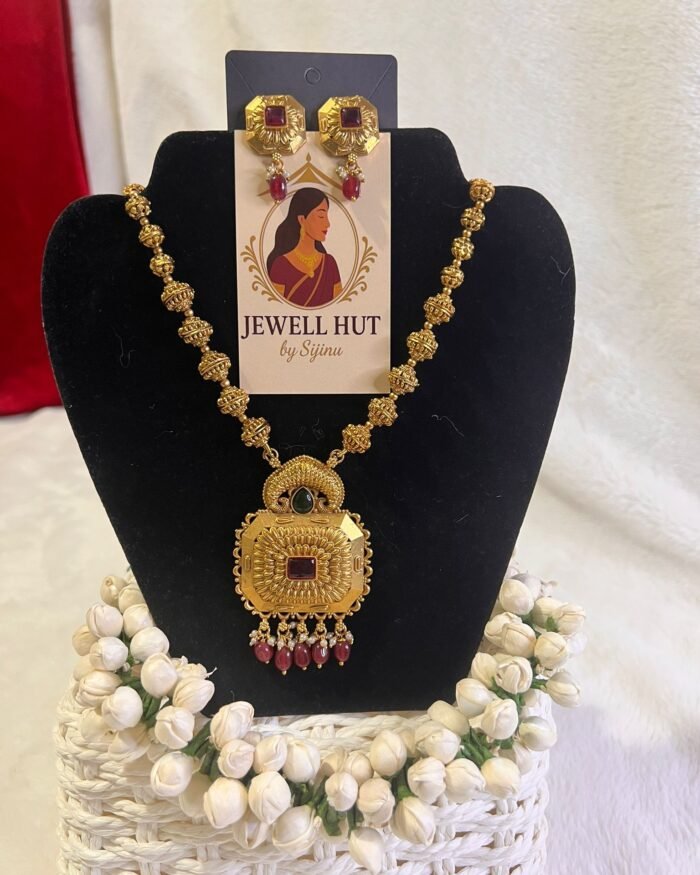 Square-Pendant-Ruby-Mala-With-Matching-Earrings.