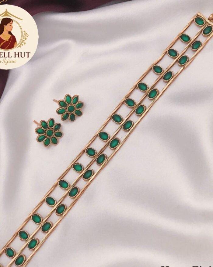 Emerald Green two layer choker with earrings set